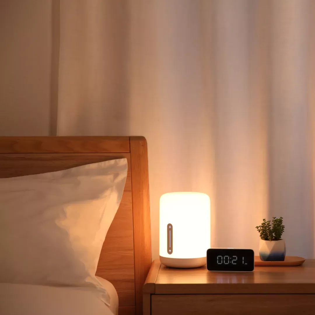 Pametna nočna svetilka XIAOMI Mi Bedside Lamp 2, 400lm, RGB, WiFi, bela
