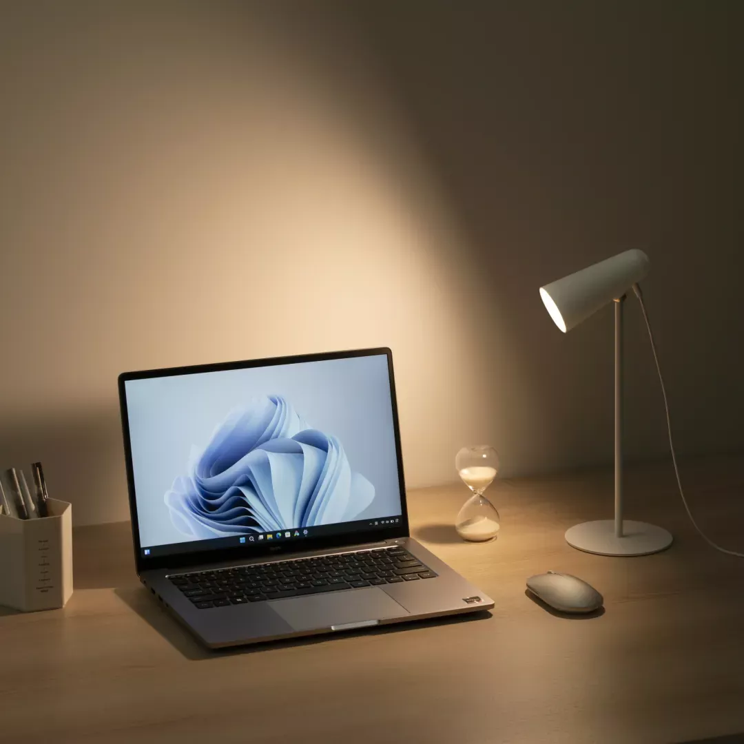 Namizna svetilka XIAOMI Fleksibilna Polnilna Svetilka, bela