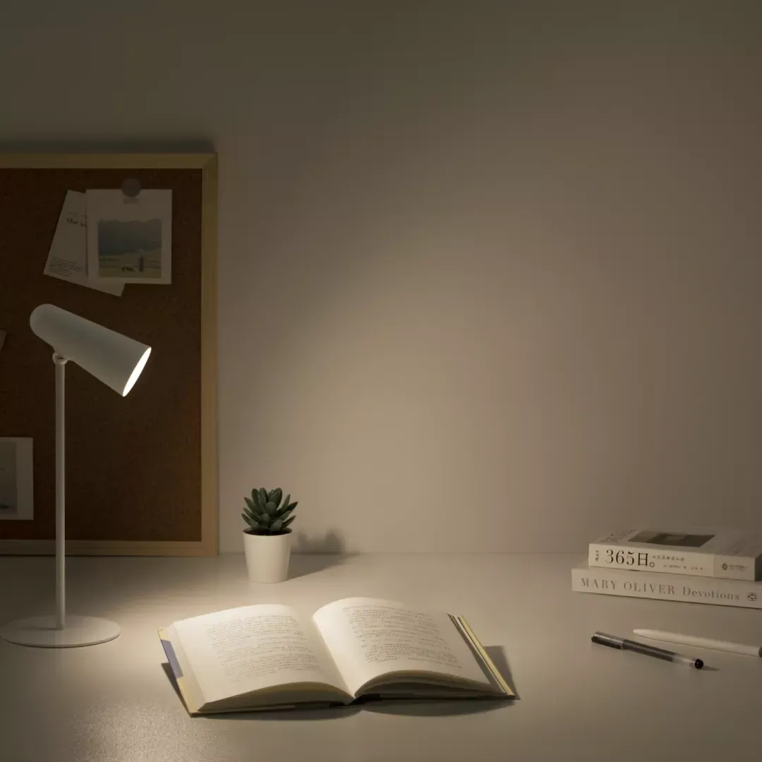 Namizna svetilka XIAOMI Fleksibilna Polnilna Svetilka, bela