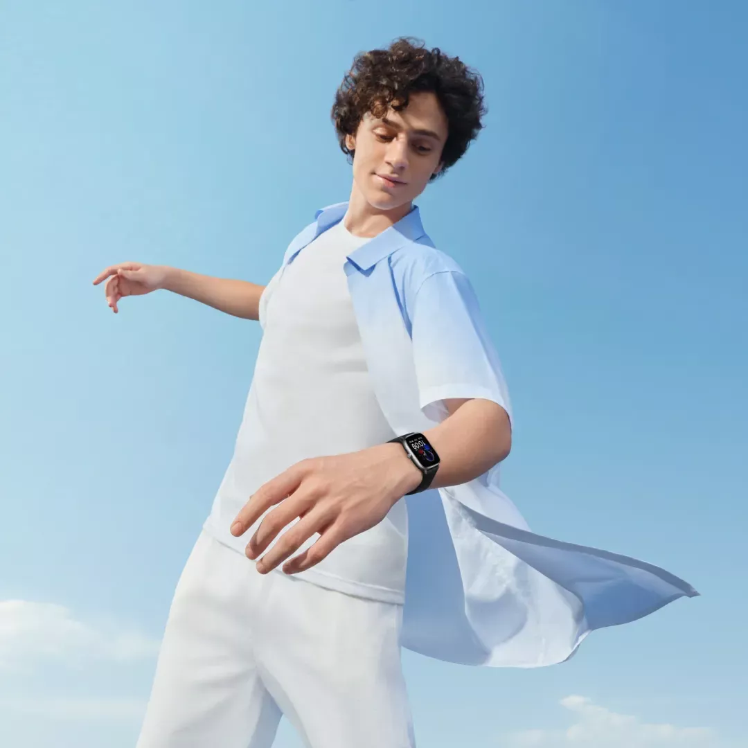 Pametni ura AMAZFIT GTS 4 Mini, črna