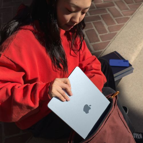 Laptop APPLE MacBook Air (2025) 13.6", M4, 10C/8G, 16/256GB, Sky Blue, IT KB (MC6T4)