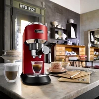 Kavni aparat DELONGHI Dedica EC685.R, 15 barov, espresso-pumpa, rdeča